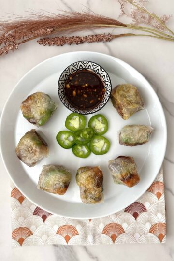 Jalapeno Salmon Bites in Crispy Rice Paper