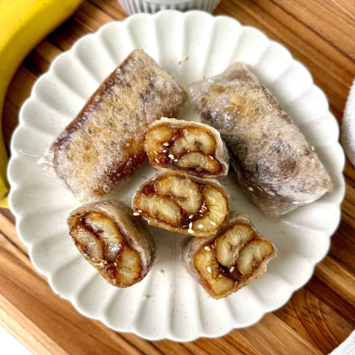 Caramelized Banana in Crispy Rice Paper Rolls Featured