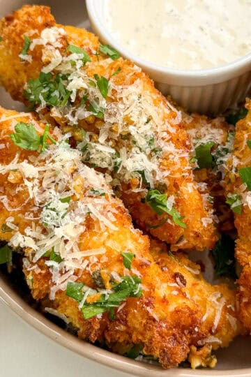 Garlic Parmesan Chicken Tenders Featured