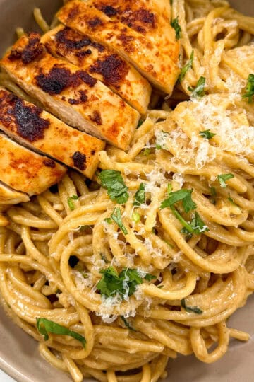 Garlic Parmesan Chicken Pasta featured view