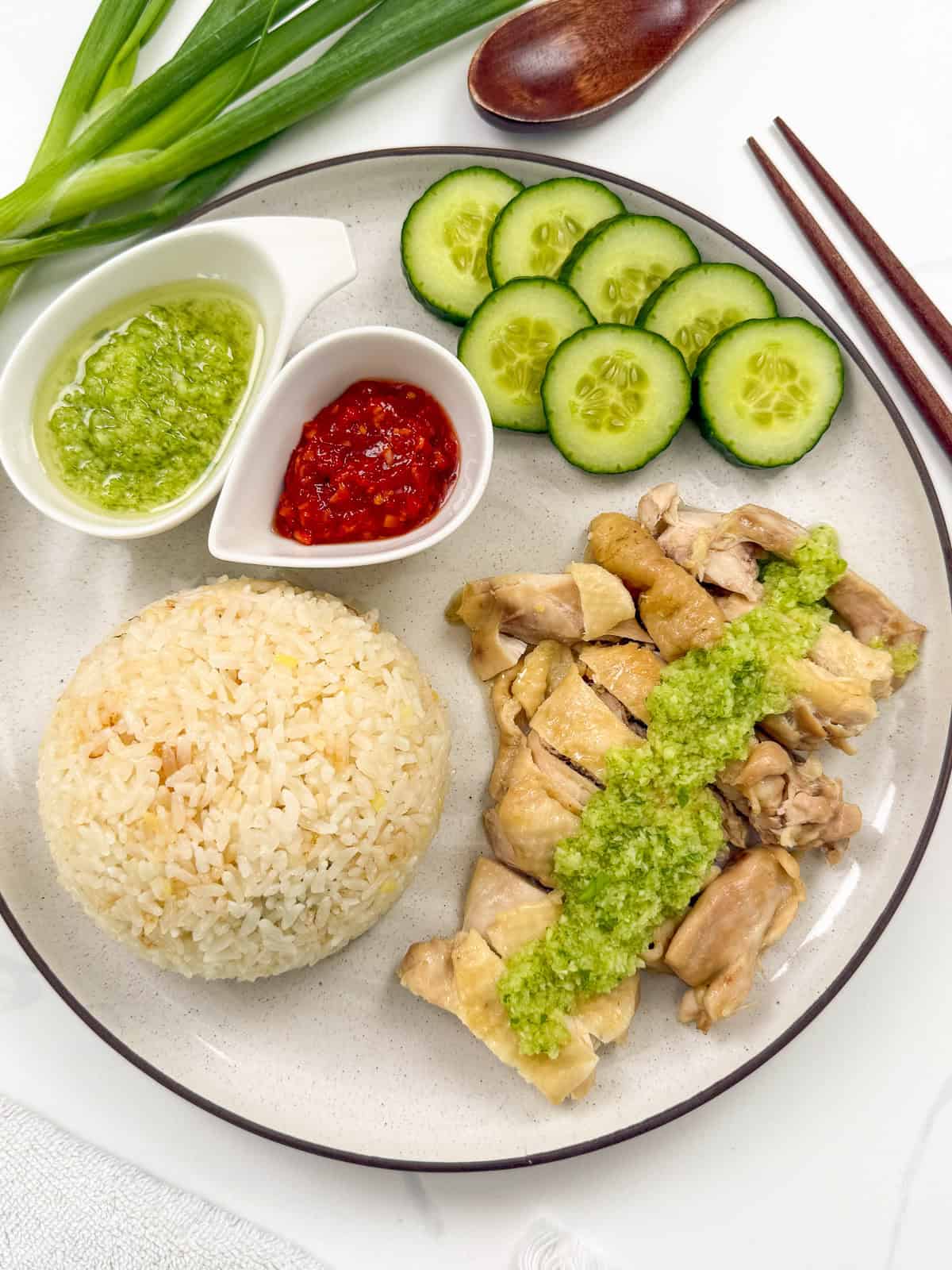 Rice Cooker Hainanese Chicken Rice with ginger scallion sauce main view