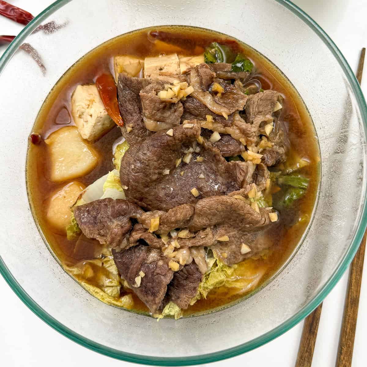 Microwave hotpot with beef and veggies featured view